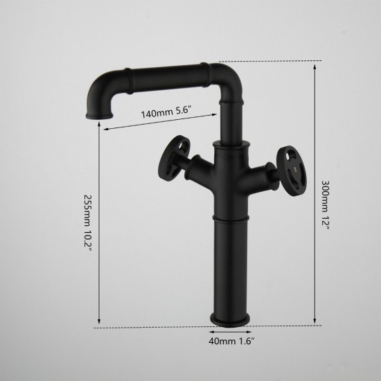 Details hoge zwarte kraan