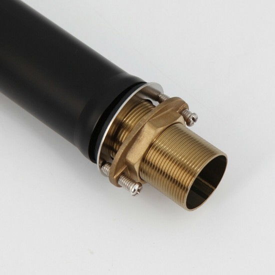 Draadbuis van de watwervalkraan