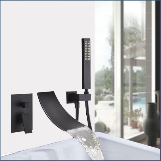 Mat zwarte bad kraan