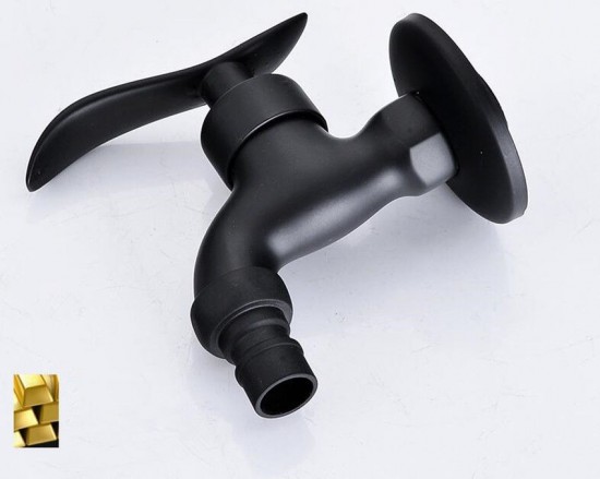 Muurkraan zwart koud water