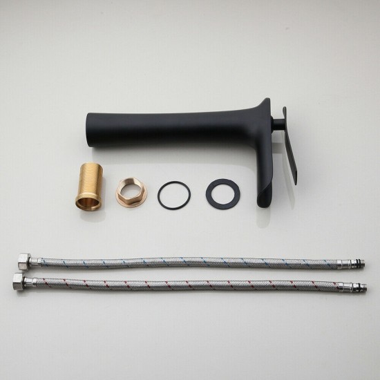 Set hoge zwarte watervalkraan