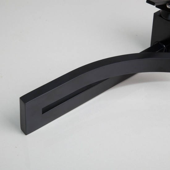 Stijlvolle uitloop zwarte kraan