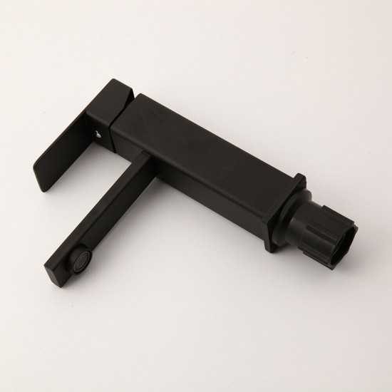 Tijdloze zwarte mengkraan