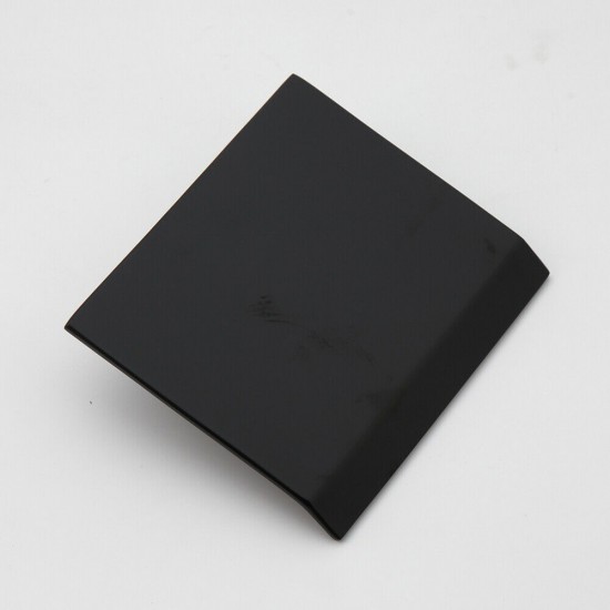 Uitloop zwarte watervalkraan inbouw badkraan