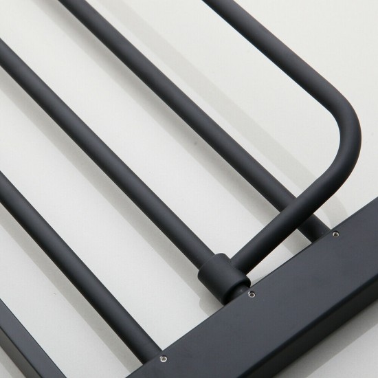 Zwart rek voor uw handdoek