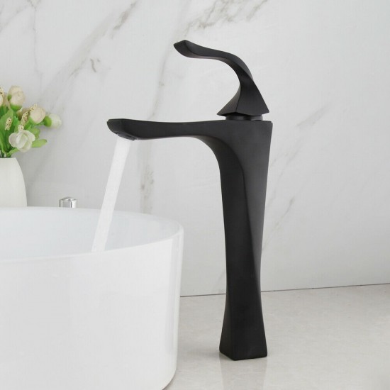 Zwarte gedraaide mengkraan