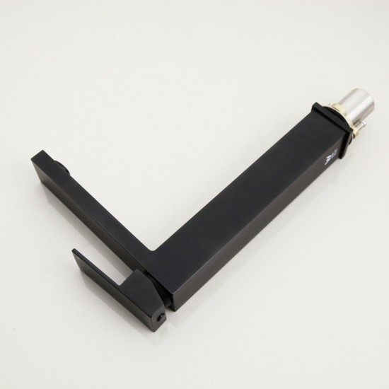 Zwarte wastafelkraan modern